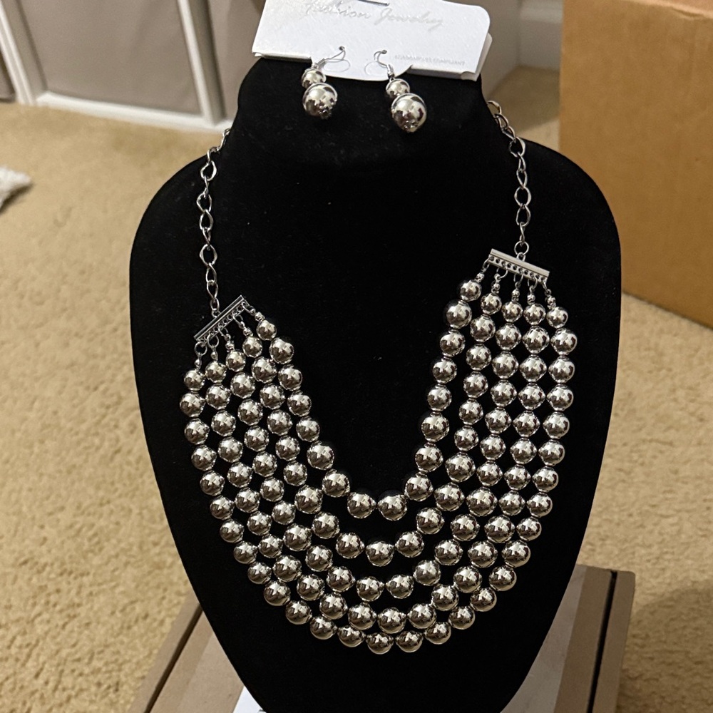 Elegant Silver Beaded Necklace and Earring Set